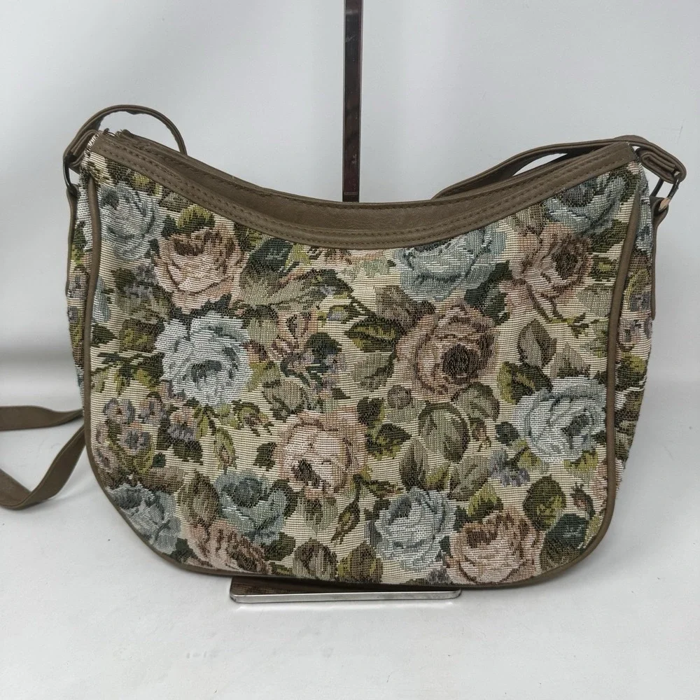 One East Carpet Bag Purse Tapestry Green Pink Canvas Med Zip Close Faux Leather